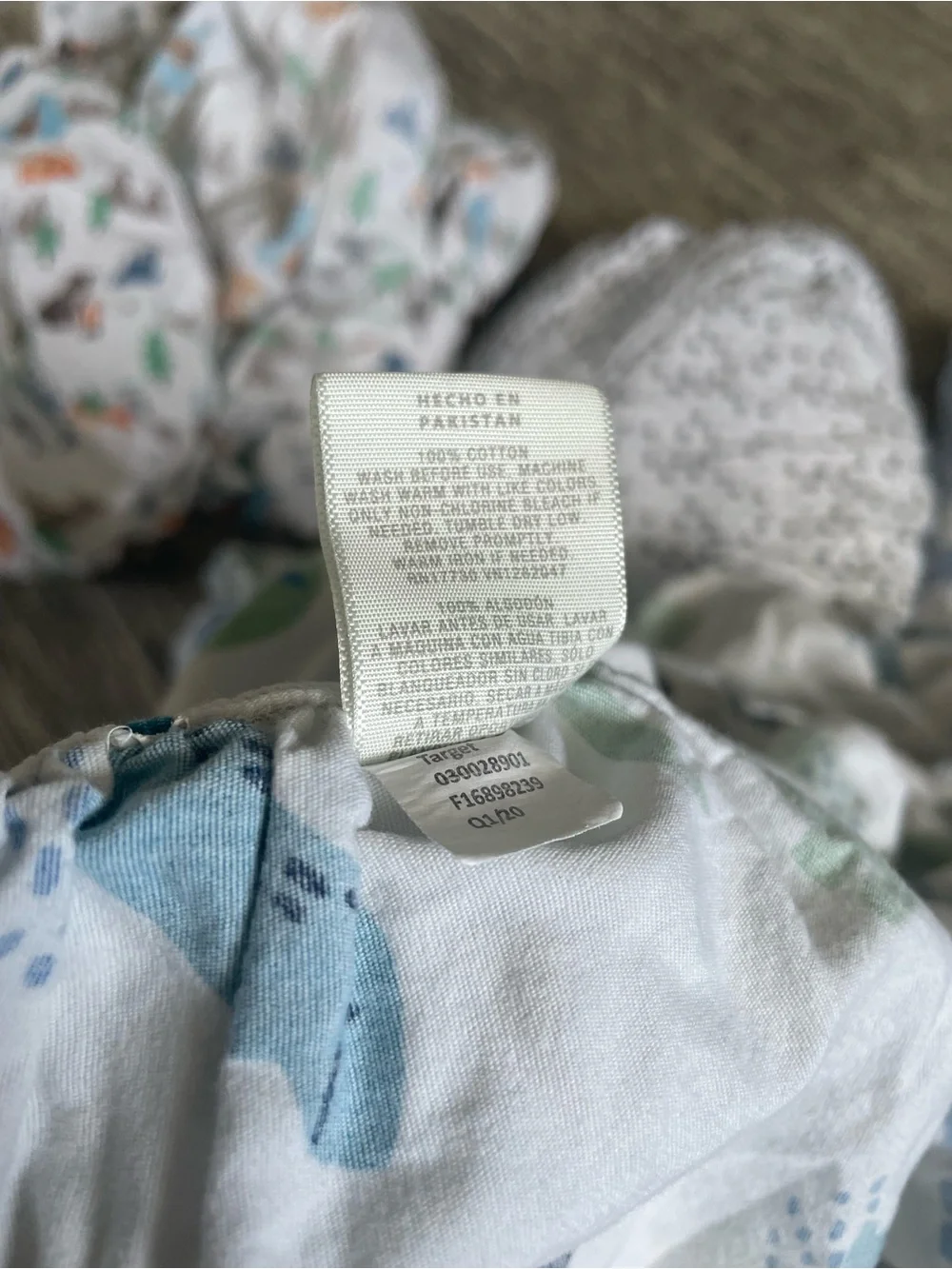 Lot of Four (4) Standard Crib Sheets